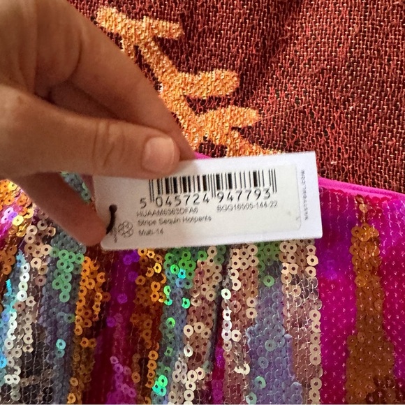 NWT Nasty Gal Sequin Rainbow Hot Pants Size 14 - Picture 5 of 5